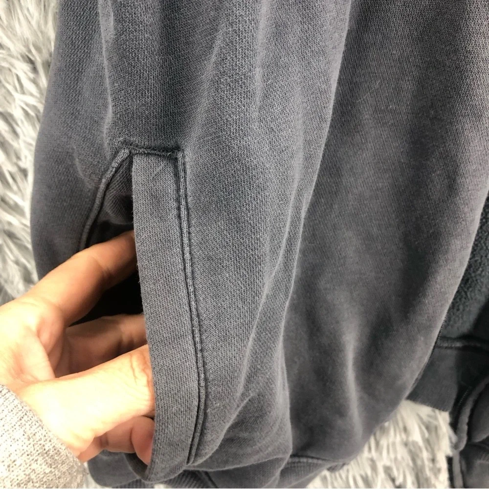 Adidas Jacket Mens XL Gray Jacket Hood Logo 3 Stripe Athletic Workout